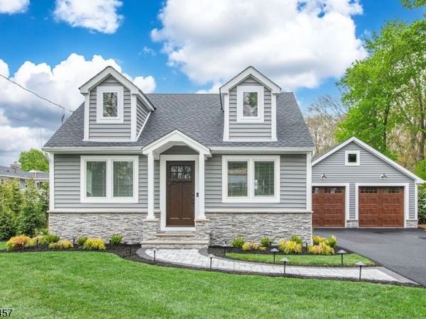 40 Bent St, Roxbury, NJ 07847