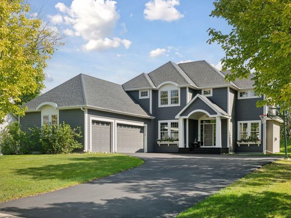 8465 Kelzer Pond Drive, Victoria, MN 55386