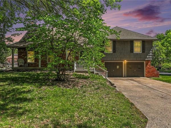 12931 Smalley Avenue, Grandview, MO 64030