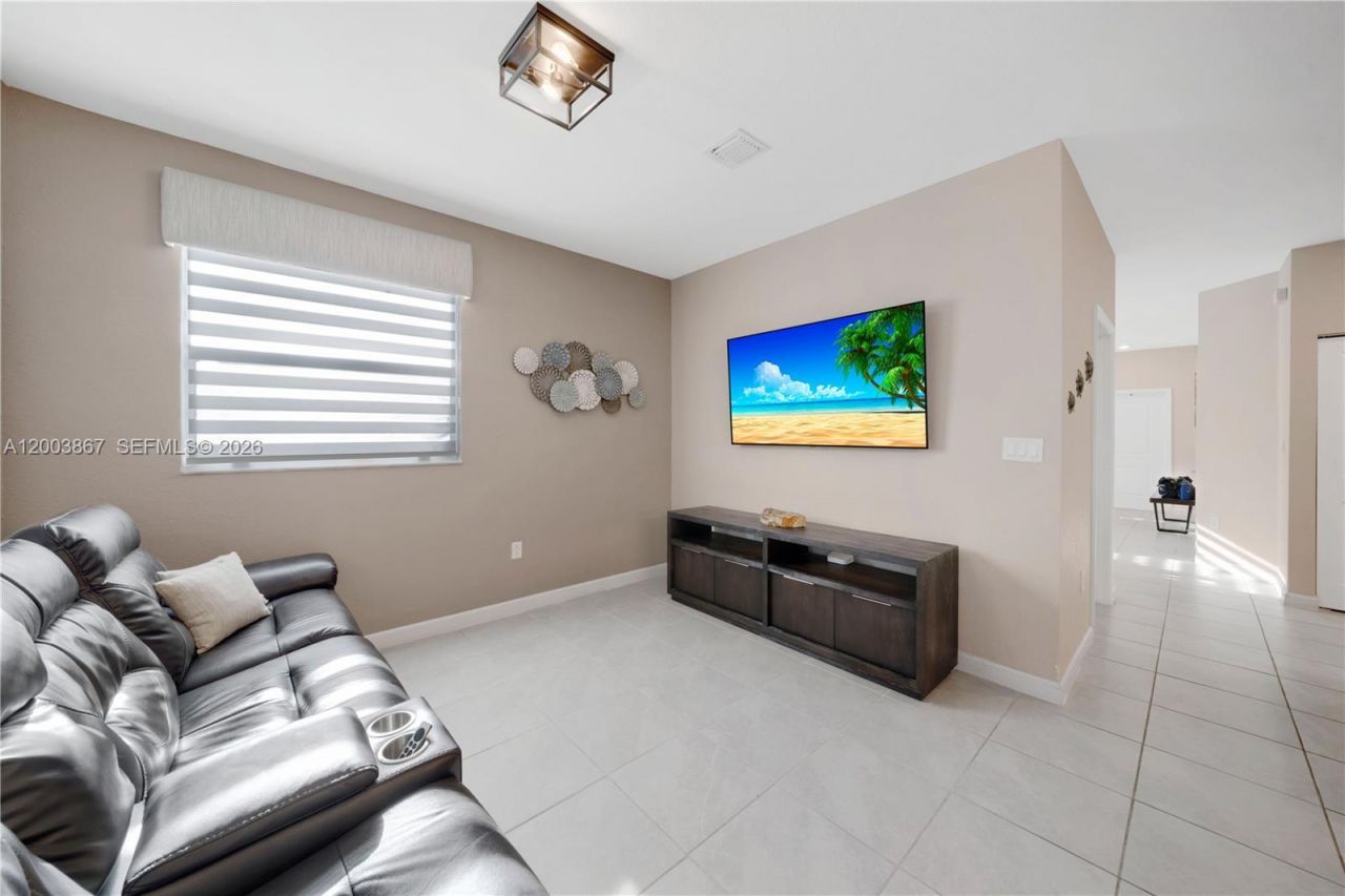2623 SE 11th St , Homestead, FL 33035 Photo