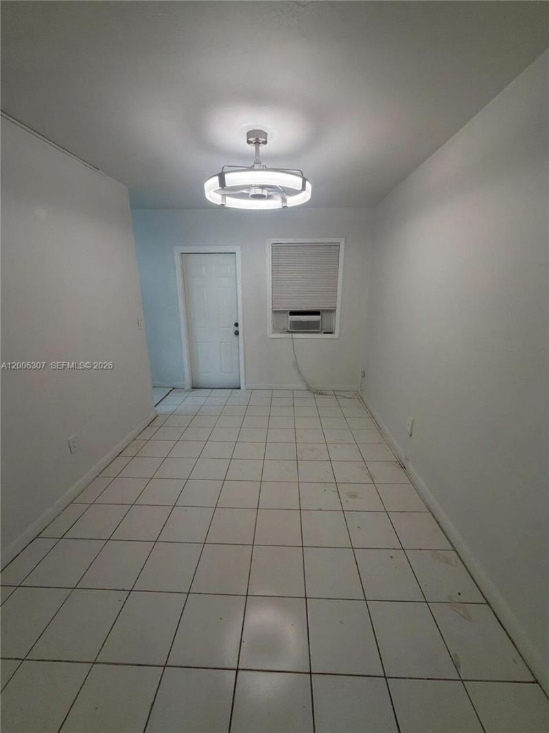 3669 Thomas Ave , Unit 10, Miami, FL 33133 Photo