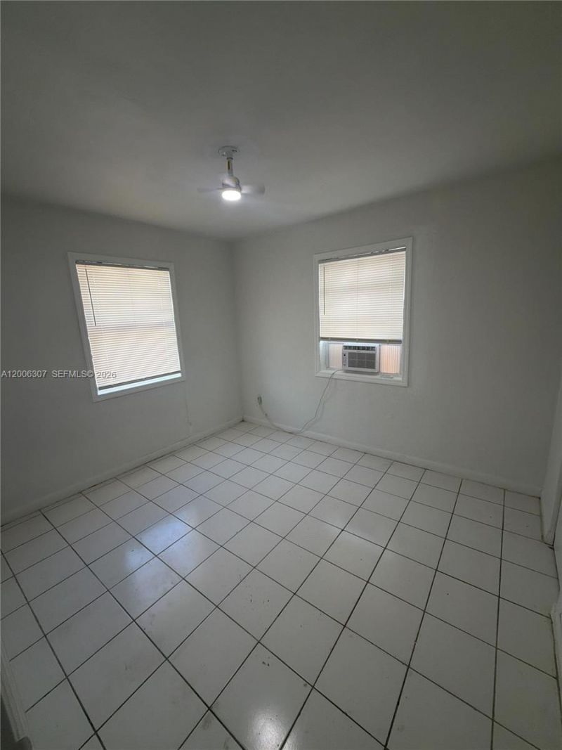 3669 Thomas Ave , Unit 10, Miami, FL 33133 Photo