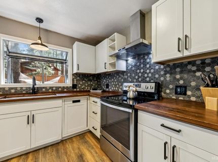 1320 Chinquapin Drive, South Lake Tahoe, CA 96150 Photo