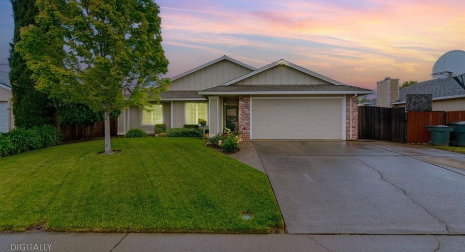 8209 Cottongin Way, Sacramento, CA 95828 Photo