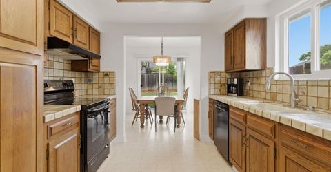 8209 Cottongin Way, Sacramento, CA 95828 Photo