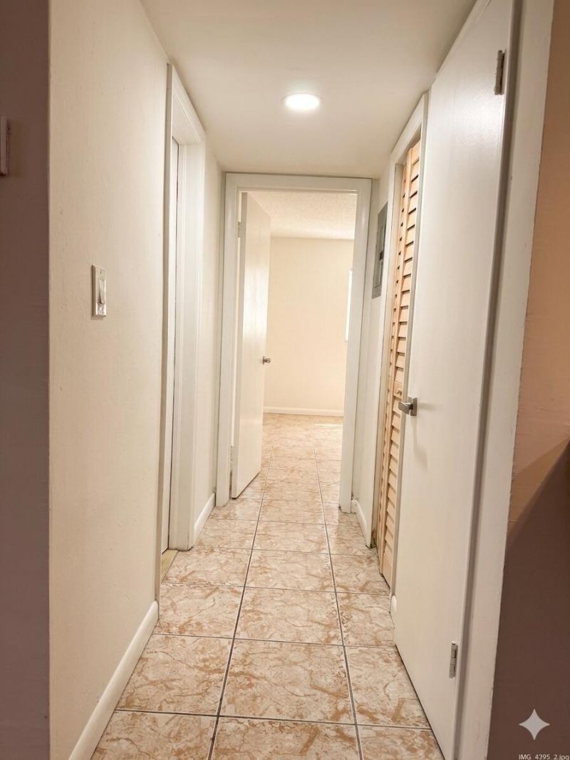 5112 Hollywood Boulevard, Unit 3, Hollywood, FL 33021 Photo