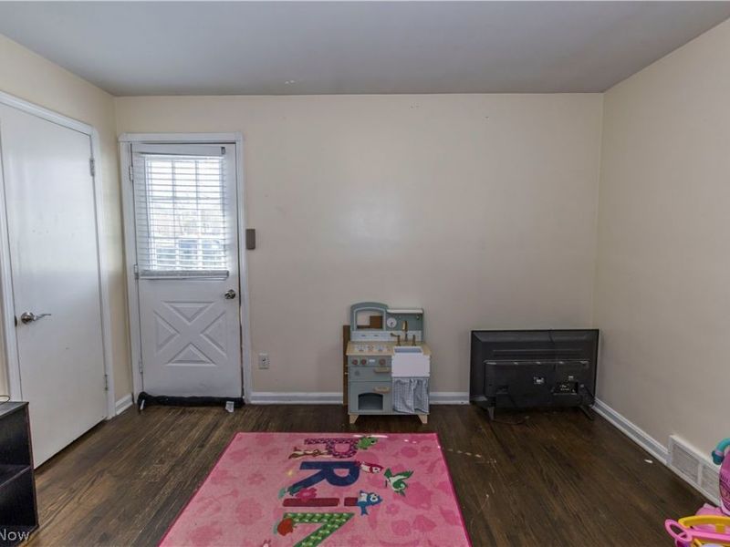 3303 Liggett Drive, Parma, OH 44134 Photo 10