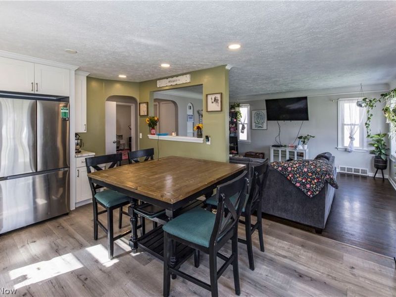 3303 Liggett Drive, Parma, OH 44134 Photo 7