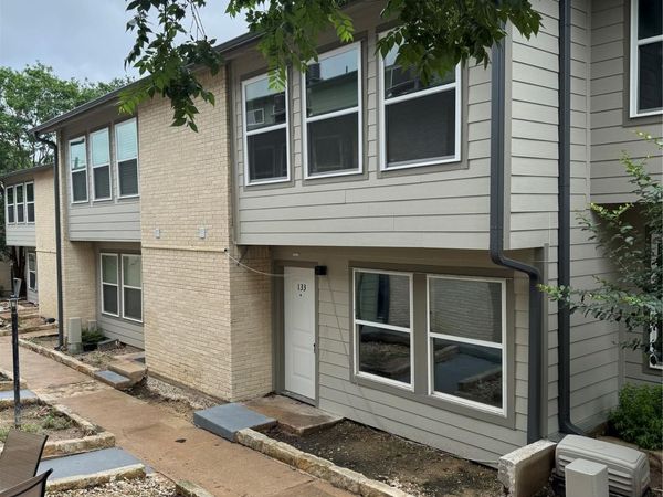 2124 Burton DR, Unit 133, Austin, TX 78741