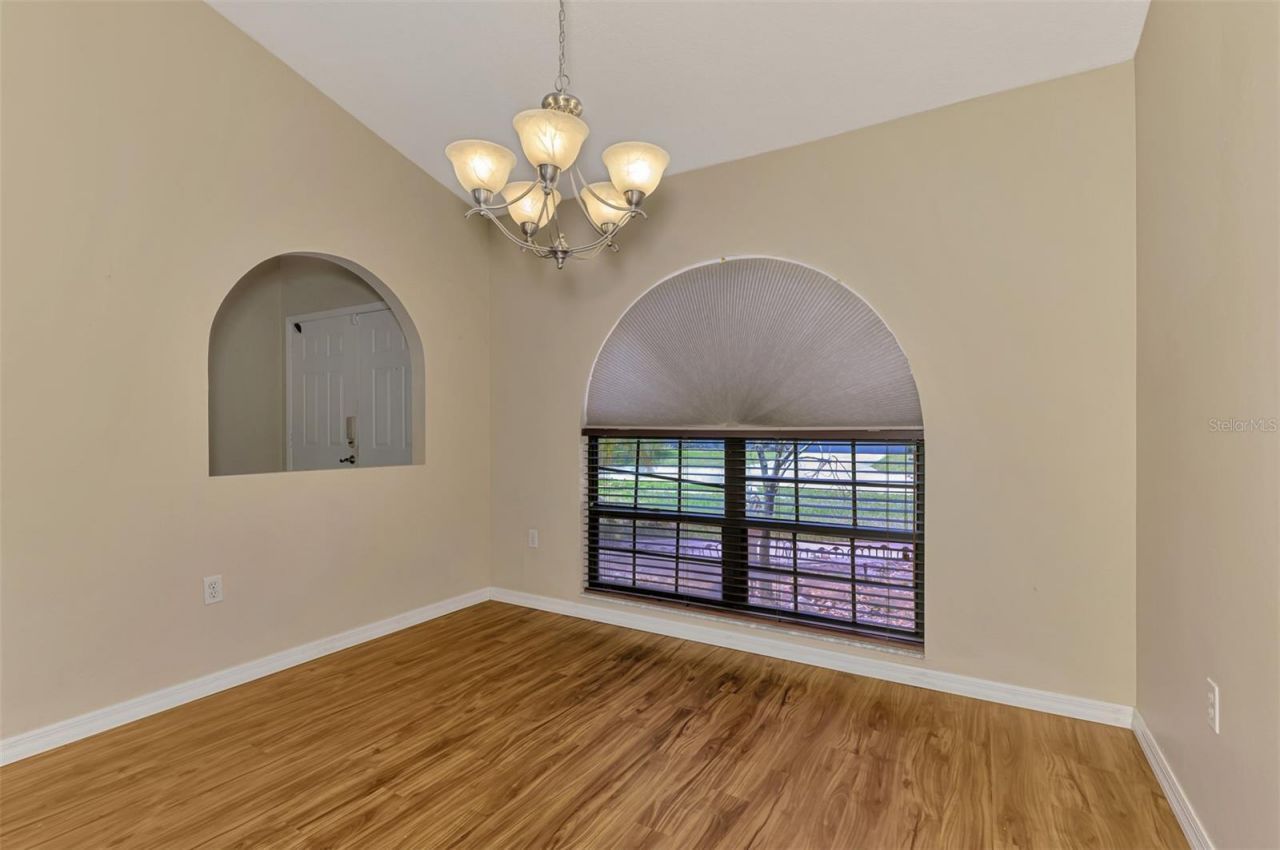 7805 38th Court E, Sarasota, FL 34243 Photo