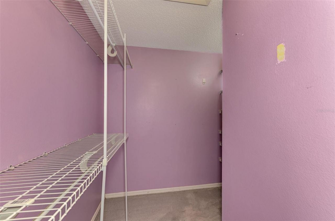 7805 38th Court E, Sarasota, FL 34243 Photo