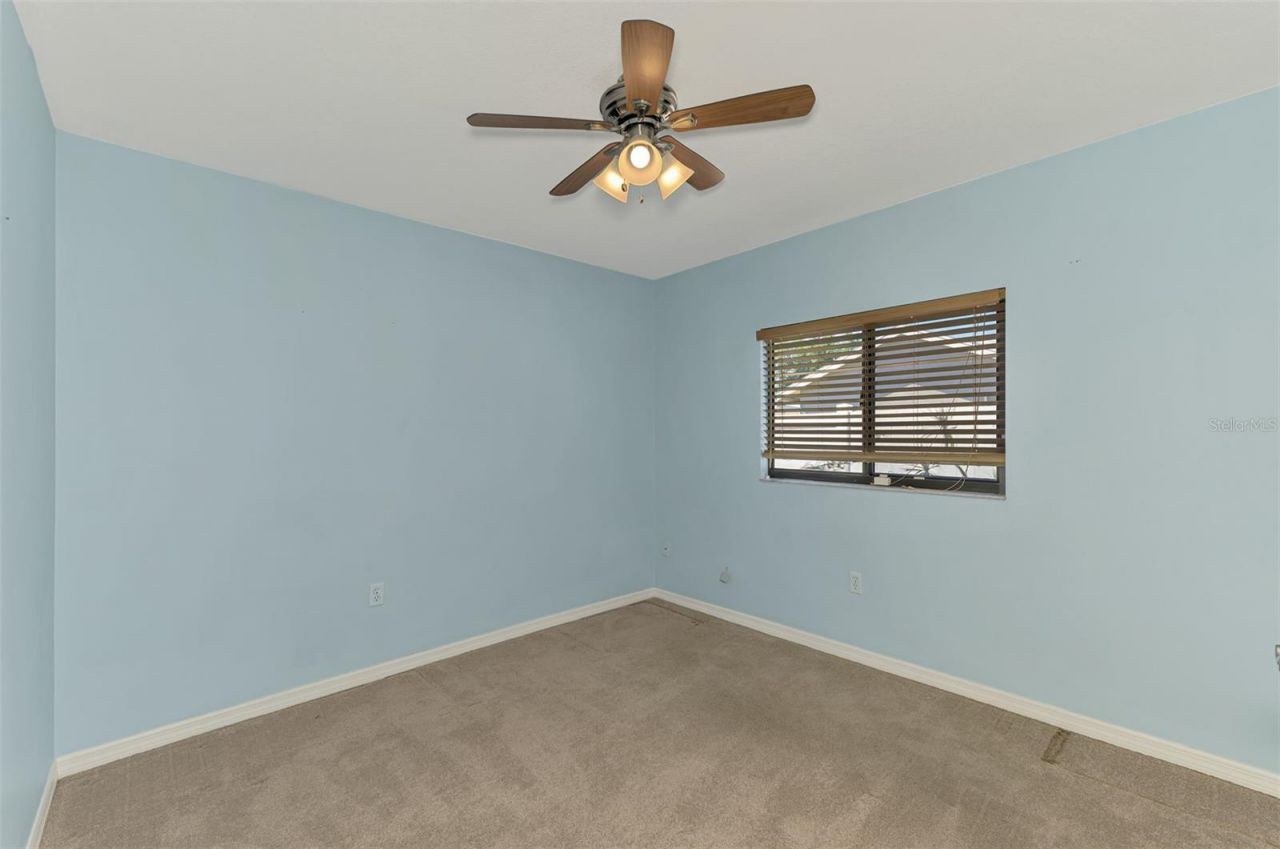 7805 38th Court E, Sarasota, FL 34243 Photo