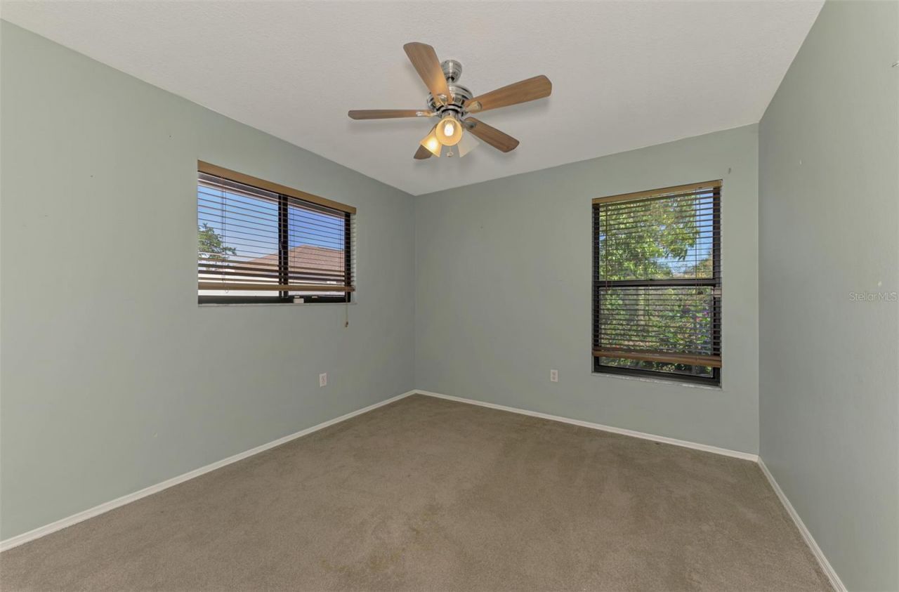 7805 38th Court E, Sarasota, FL 34243 Photo