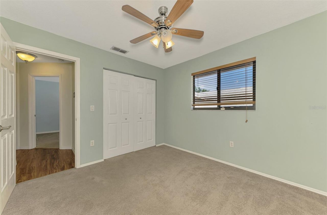 7805 38th Court E, Sarasota, FL 34243 Photo