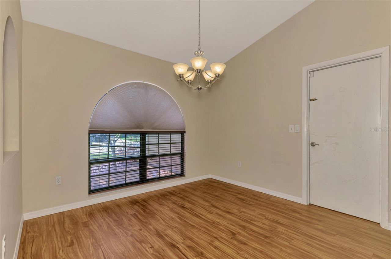 7805 38th Court E, Sarasota, FL 34243 Photo