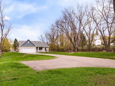 12316 Old Rockford Road, Plymouth, MN 55441