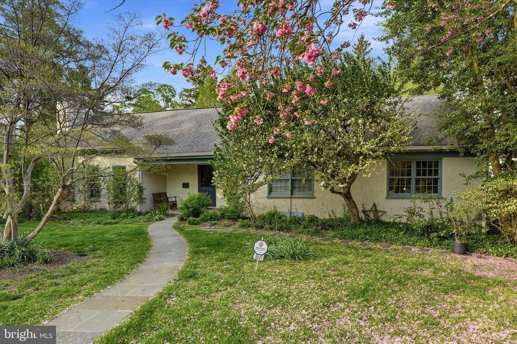 8643 MONTGOMERY , WYNDMOOR, PA 19038