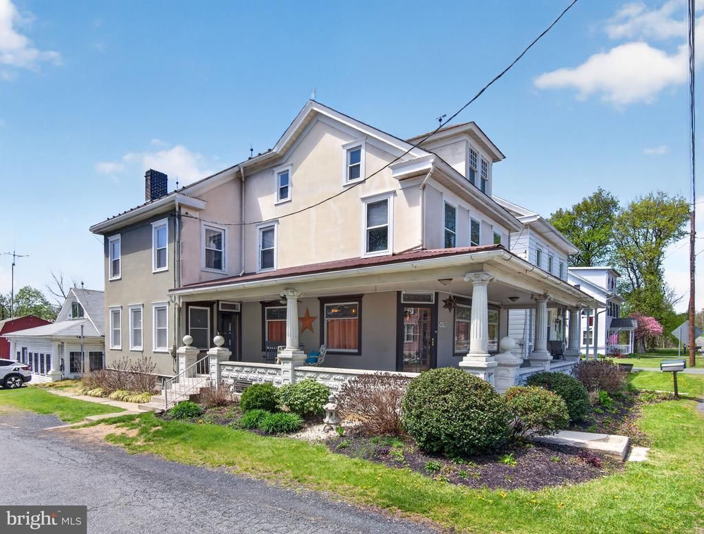 6220 BAKE OVEN ROAD , GERMANSVILLE, PA 18053