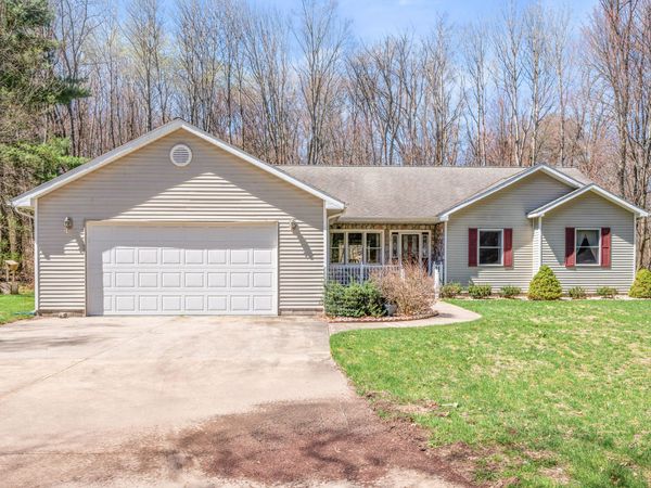 17190 Apollo Drive, Big Rapids, MI 49307