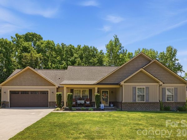 646 Marigold Drive, Kannapolis, NC 28083