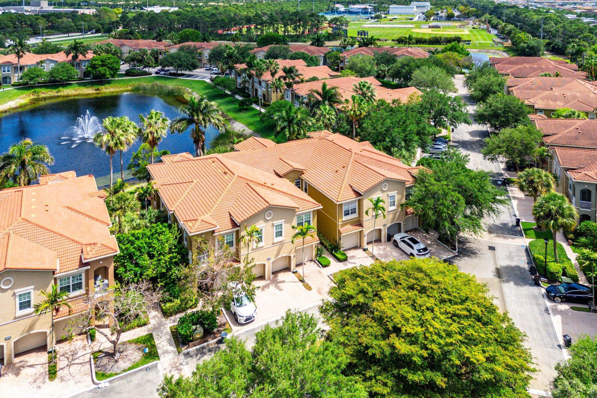 4890 Bonsai Circle, Unit 106, Palm Beach Gardens, FL 33418 Photo