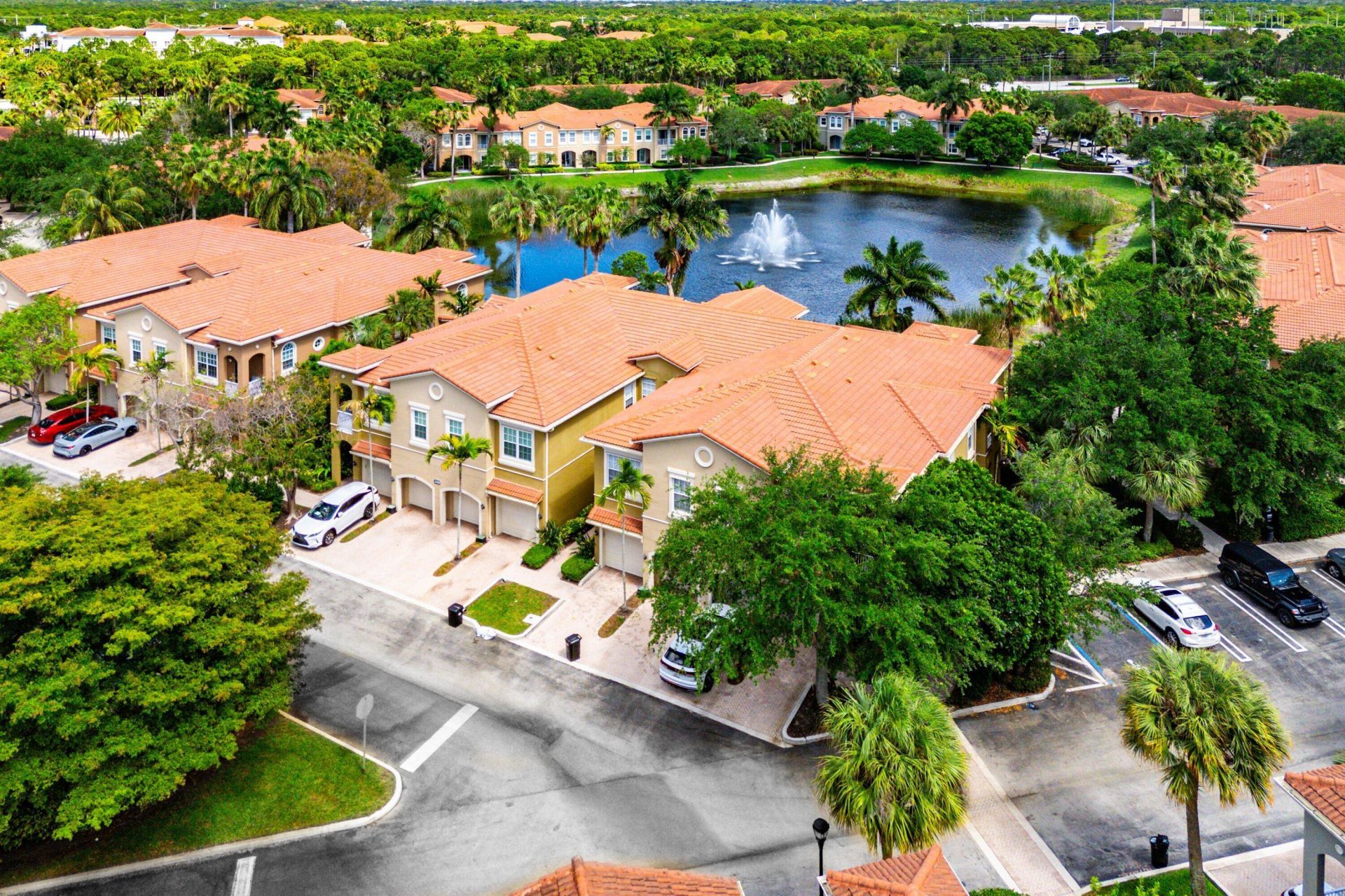 4890 Bonsai Circle, Unit 106, Palm Beach Gardens, FL 33418 Photo