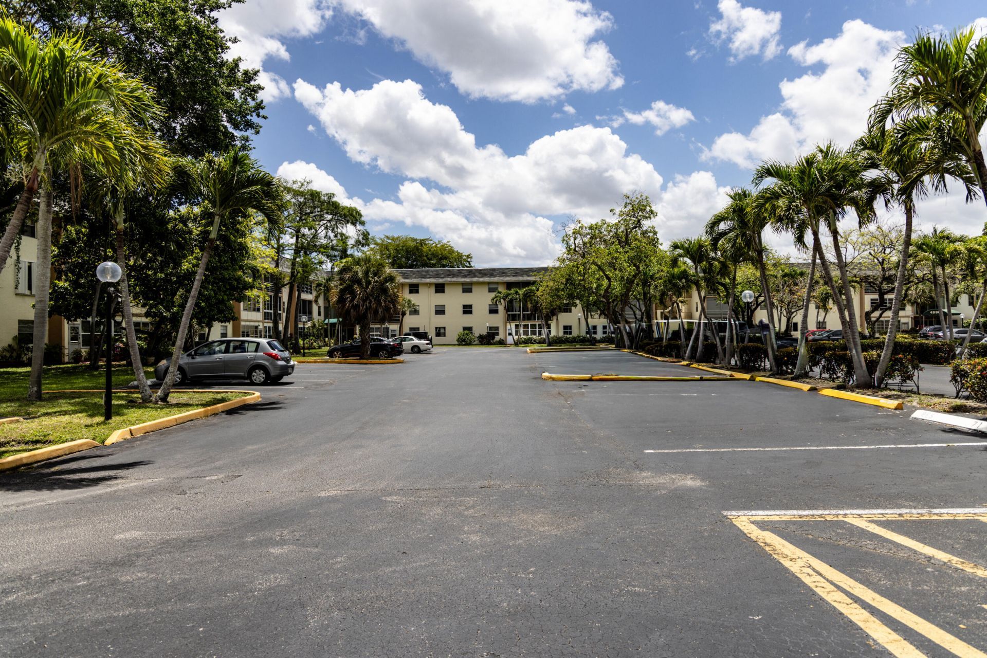 4980 E Sabal Palm Boulevard E, Unit 124, Tamarac, FL 33319 Photo