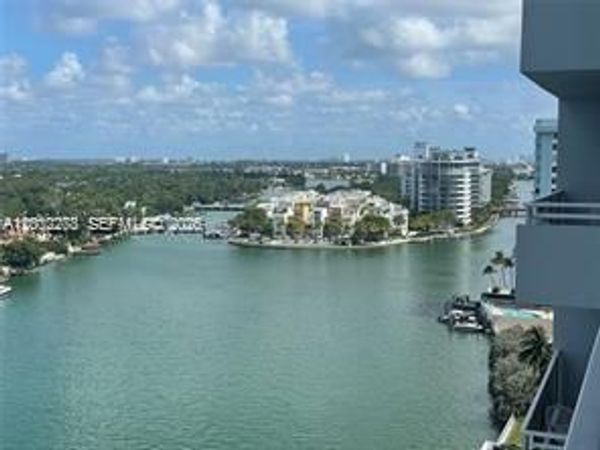 5700 Collins Ave , Unit 15H, Miami Beach, FL 33140