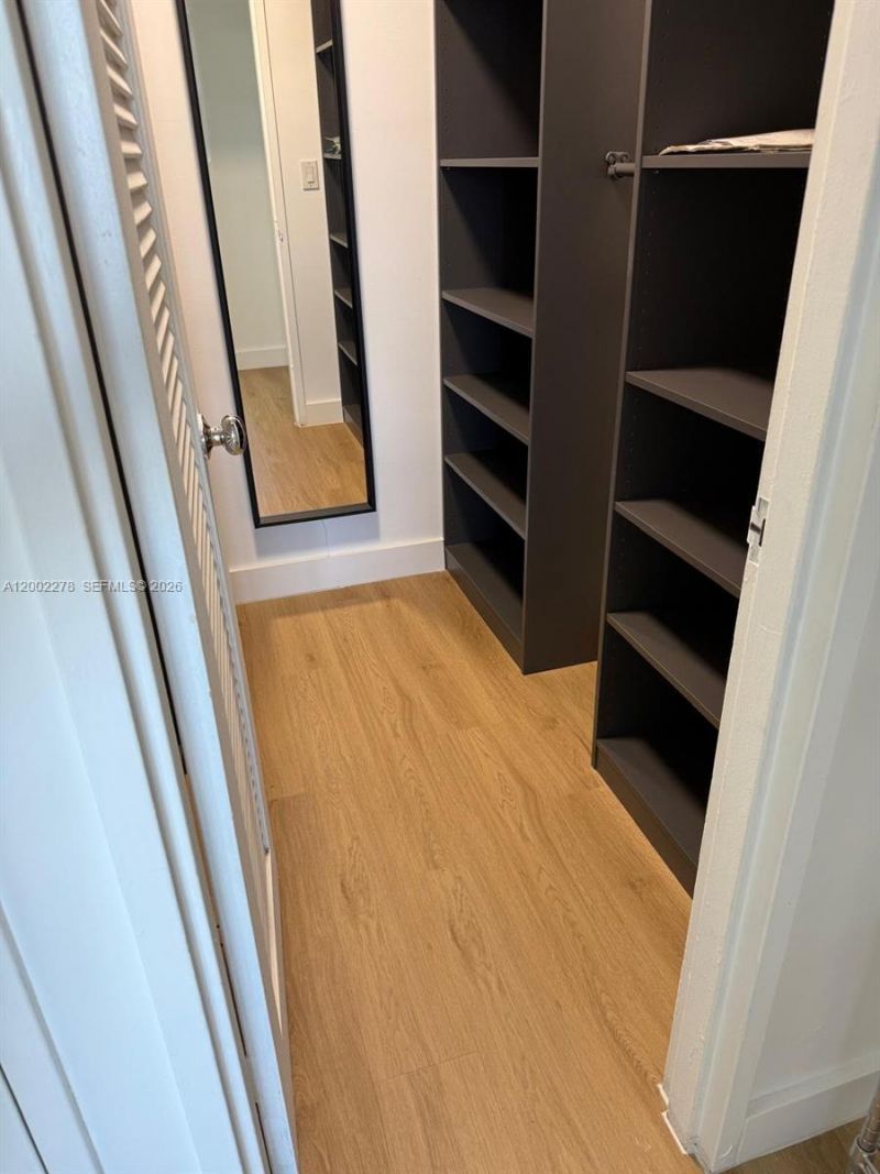 5700 Collins Ave , Unit 15H, Miami Beach, FL 33140 Photo