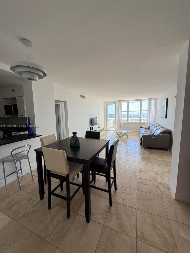5700 Collins Ave , Unit 15H, Miami Beach, FL 33140 Photo