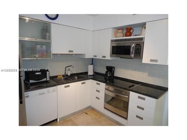 5700 Collins Ave , Unit 15H, Miami Beach, FL 33140 Photo