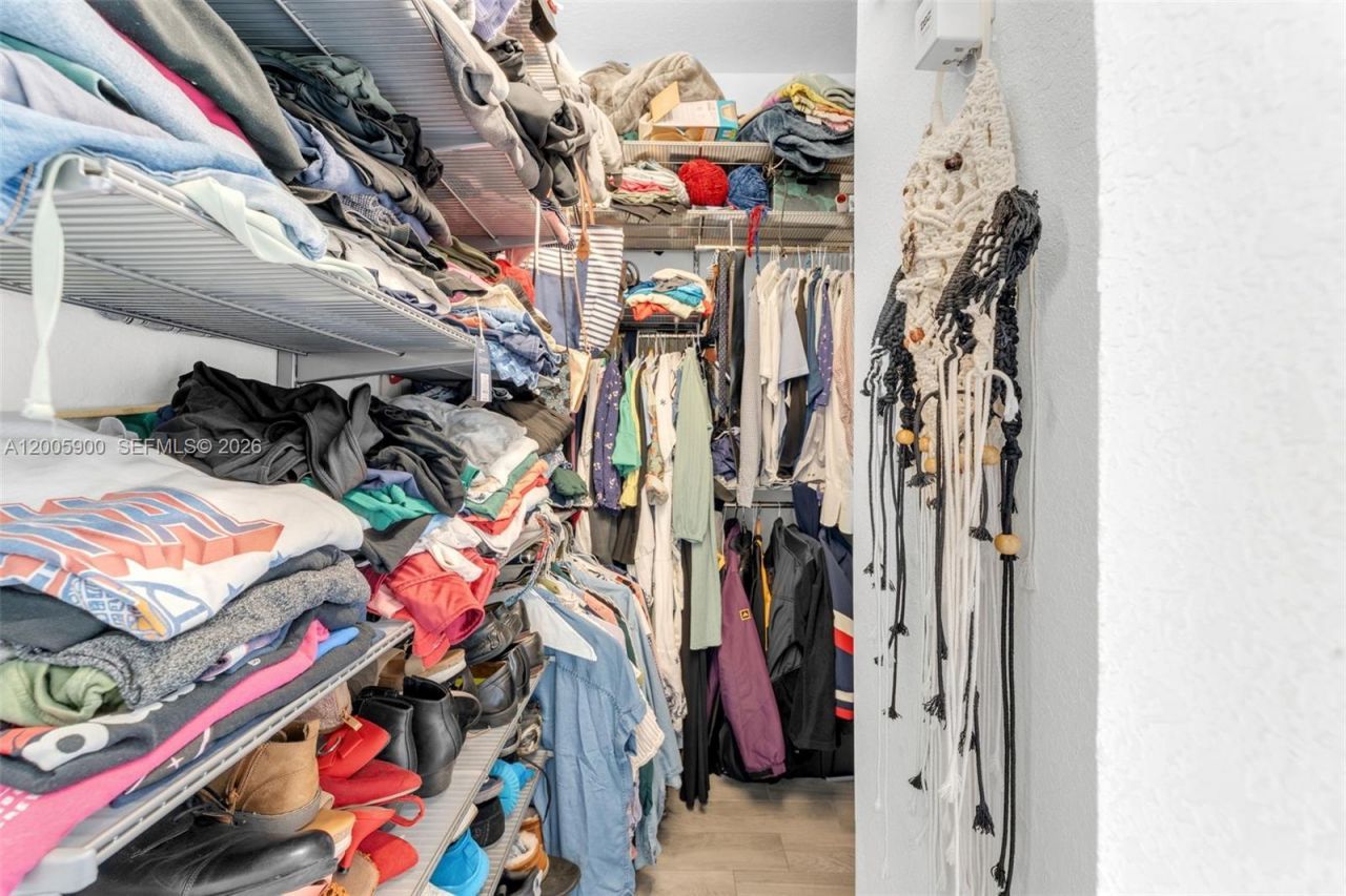 945 SW 154th Ct , Miami, FL 33194 Photo