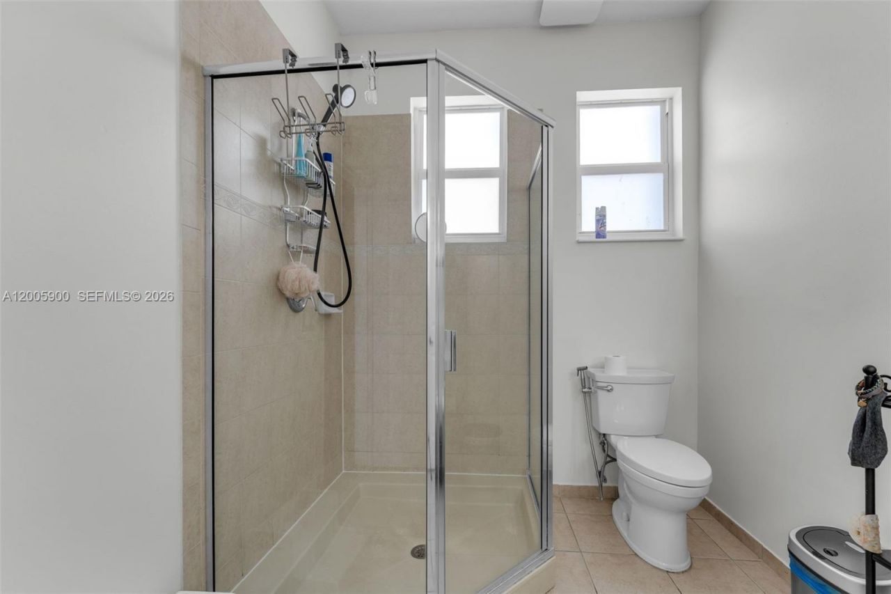 945 SW 154th Ct , Miami, FL 33194 Photo