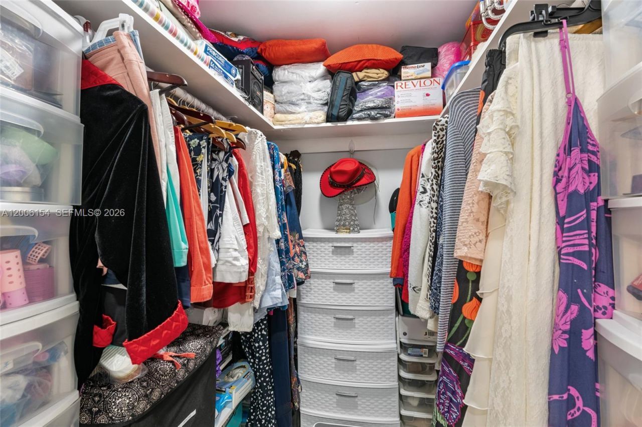 1064 NW 97th Ave , Unit 219, Pembroke Pines, FL 33024 Photo