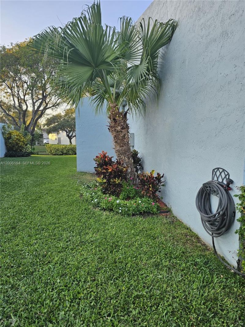 1064 NW 97th Ave , Unit 219, Pembroke Pines, FL 33024 Photo