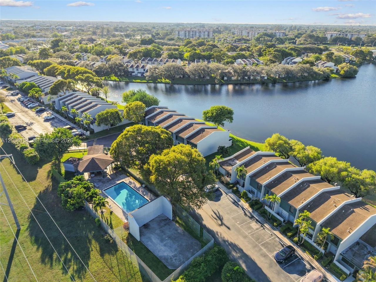 1064 NW 97th Ave , Unit 219, Pembroke Pines, FL 33024 Photo