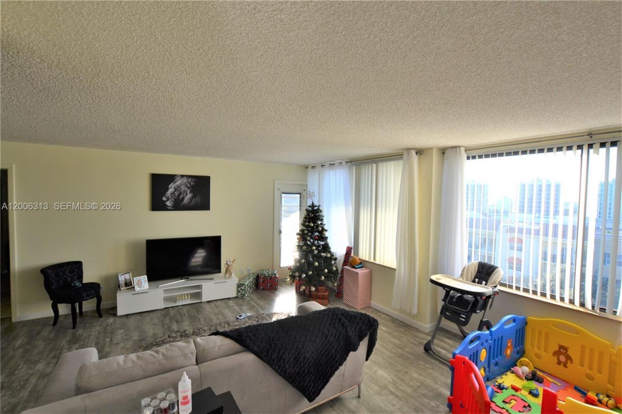 1500 Presidential Way, Unit 801, West Palm Beach, FL 33401 Photo