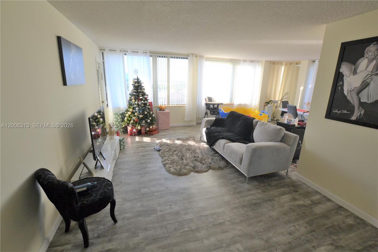 1500 Presidential Way, Unit 801, West Palm Beach, FL 33401 Photo