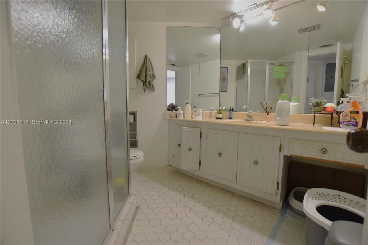 1500 Presidential Way, Unit 801, West Palm Beach, FL 33401 Photo