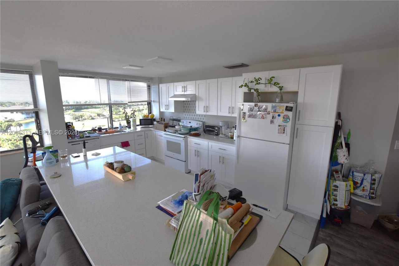 1500 Presidential Way, Unit 801, West Palm Beach, FL 33401 Photo