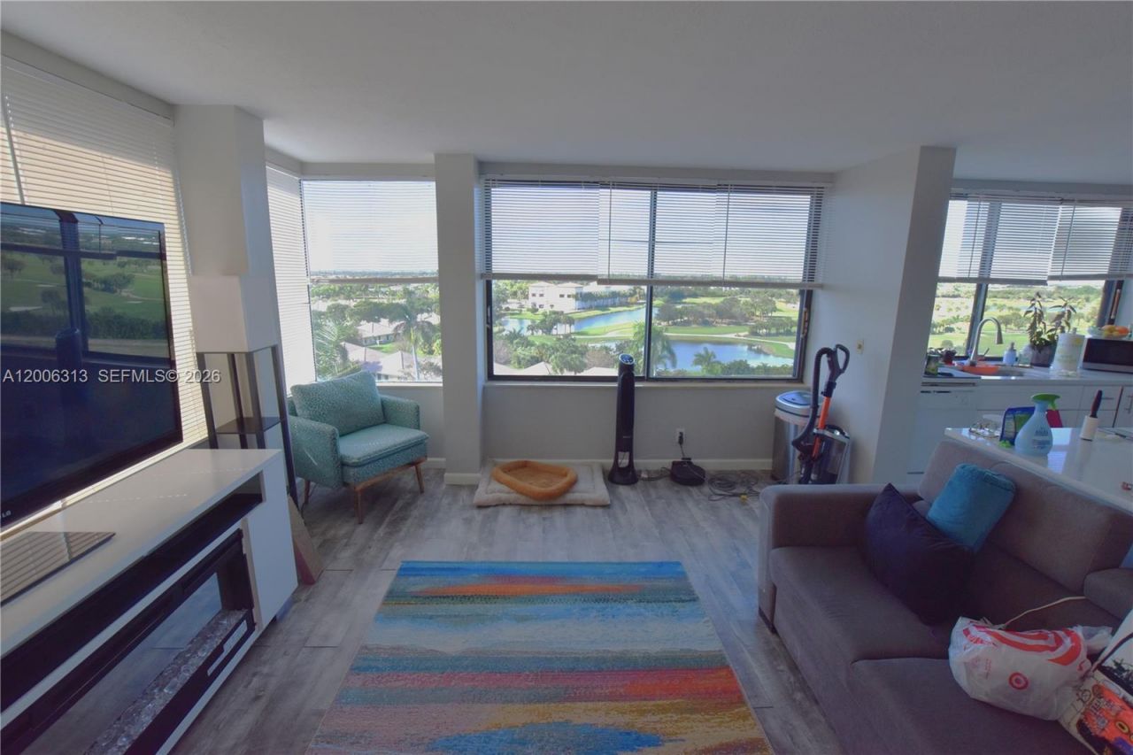 1500 Presidential Way, Unit 801, West Palm Beach, FL 33401 Photo