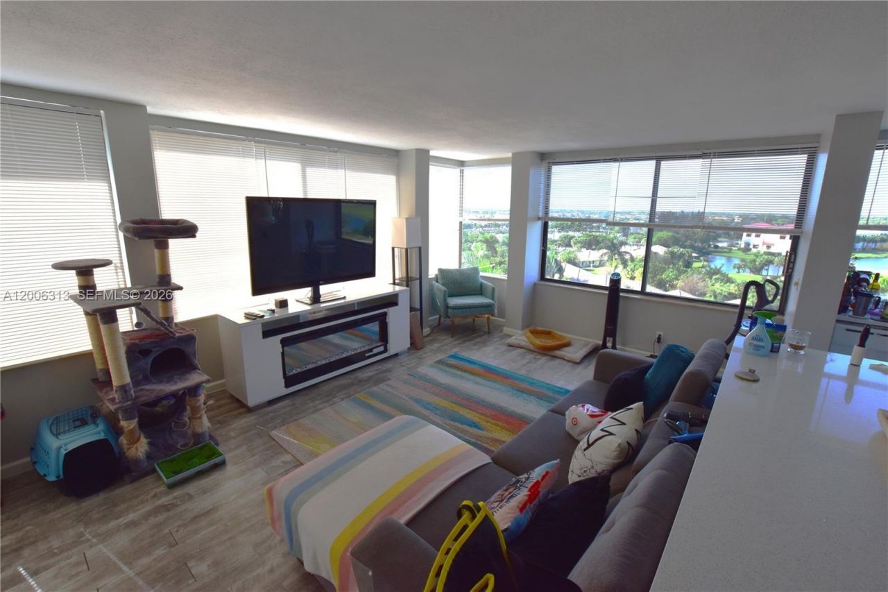 1500 Presidential Way, Unit 801, West Palm Beach, FL 33401 Photo