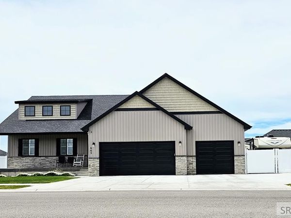 665 Hollow Drive, IDAHO FALLS, ID 83401