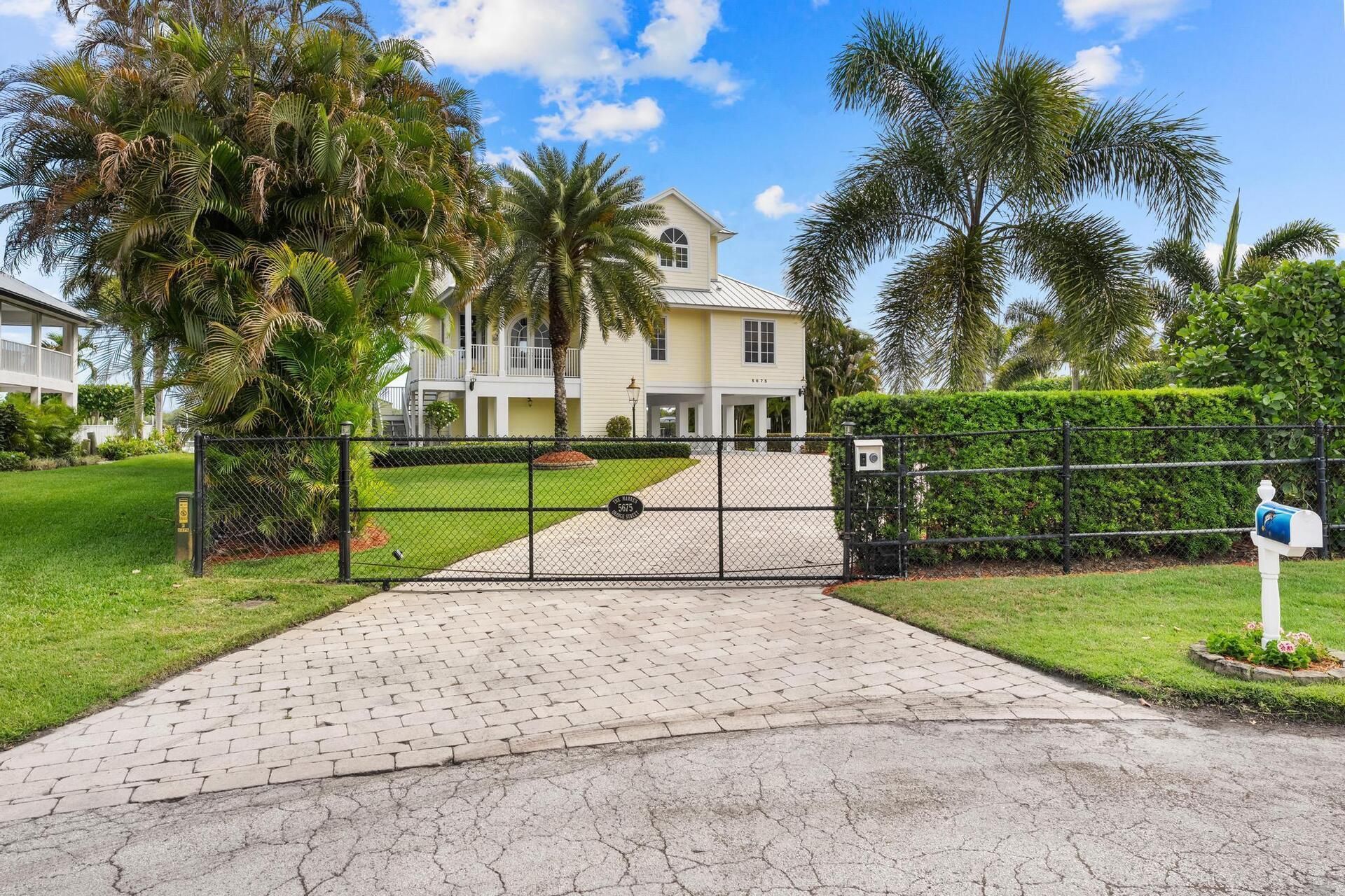 5675 SE Orange Street, Stuart, FL 34997 Photo