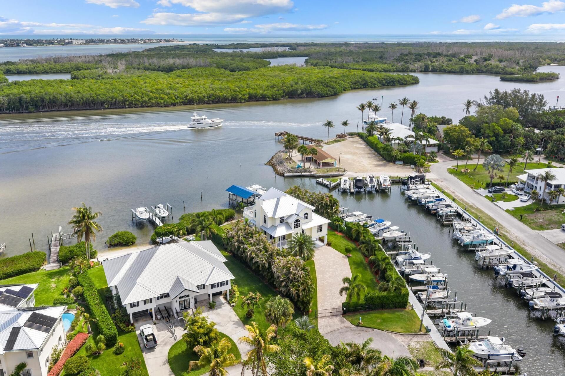 5675 SE Orange Street, Stuart, FL 34997 Photo