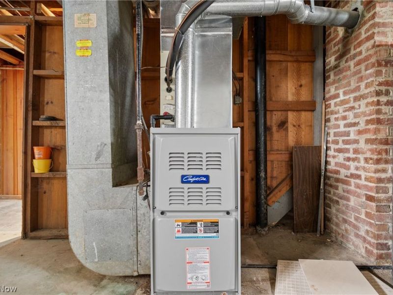 1037 Hardesty Boulevard, Akron, OH 44320 Photo 27