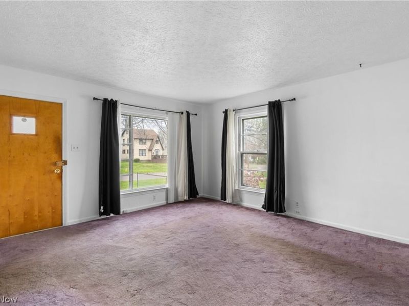 1037 Hardesty Boulevard, Akron, OH 44320 Photo 9