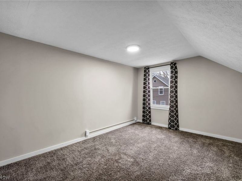 3623 Siam Avenue, Cleveland, OH 44113 Photo 19