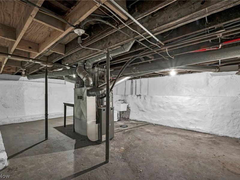 3623 Siam Avenue, Cleveland, OH 44113 Photo 34