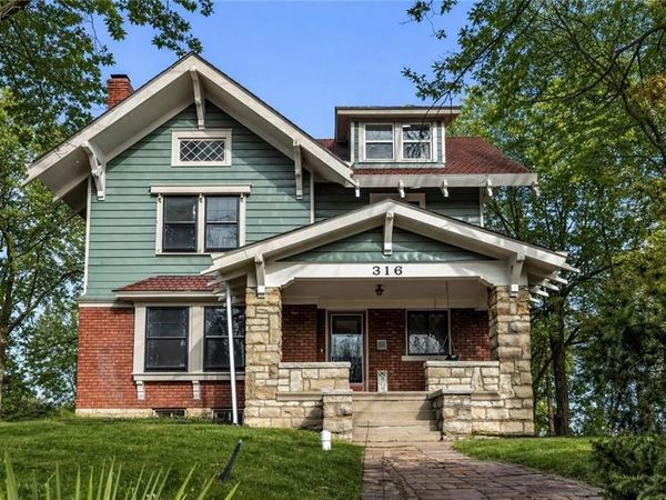 316 E Doniphan Street, Liberty, MO 64068